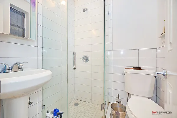 Rented by Keller Williams NYC | media 19