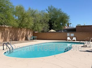 570 W Calle Lindero, Tucson, AZ 85704