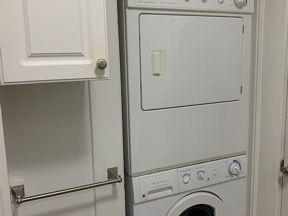 5th image of 515 S Lazelle St #B