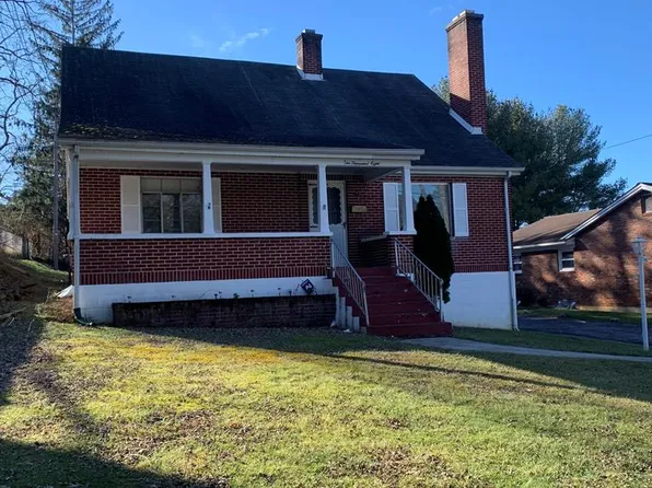 2008 Hemlock Hl, Bluefield, WV 24701