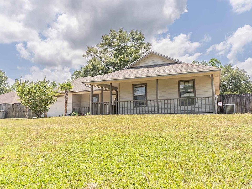 1st image of 403 Belle Chasse Way