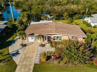 1729 Club House Rd, North Fort Myers, FL 33917