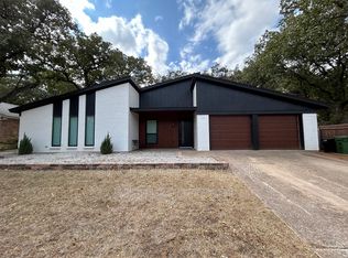 7737 Chasewood Dr, North Richland Hills, TX 76182