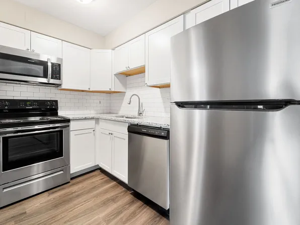 11435 Goddard Rd #3-23, Allen Park, MI 48101