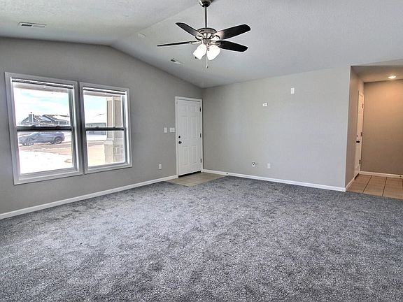 4th image of 585 Cottonwood