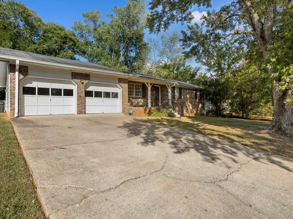 1411 Caramel Cir, Hixson, TN 37343