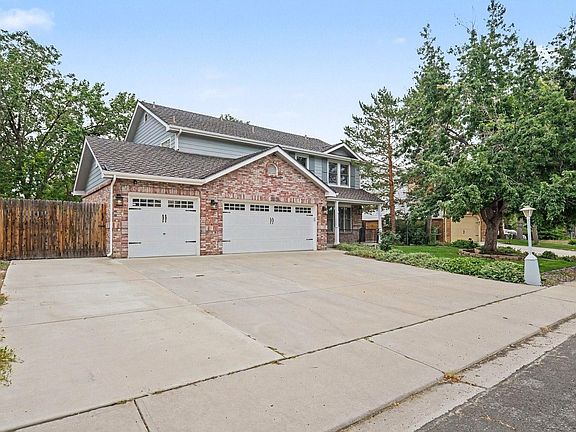 2nd image of 2659 Beech Cir