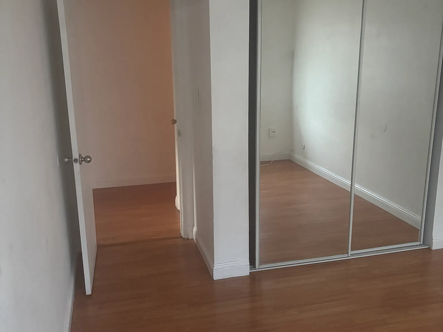 2 bed, 924 sqft, $1,650 — Photo 2