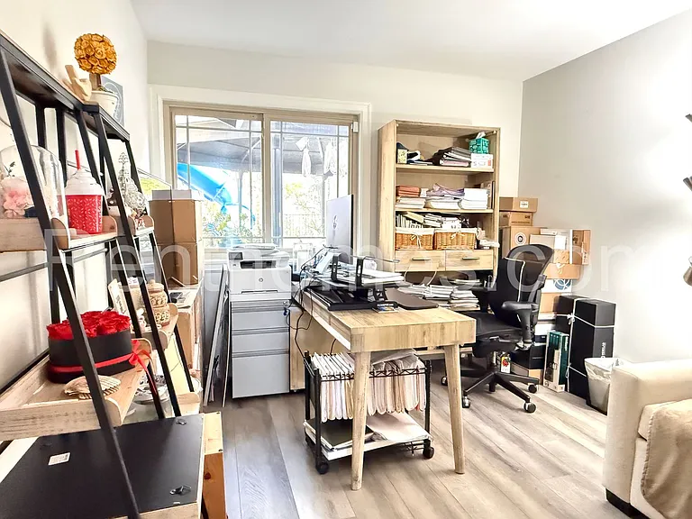 10990 Red Rock Dr — Photo 11