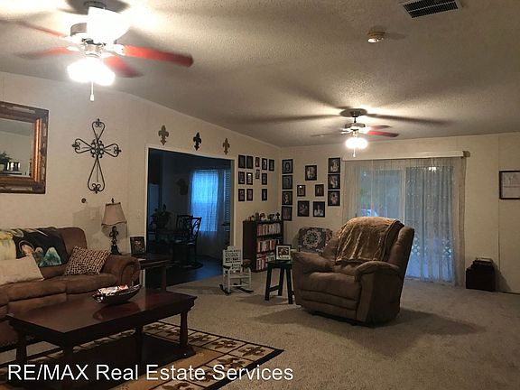 3rd image of 8409 S Woodlands Trl