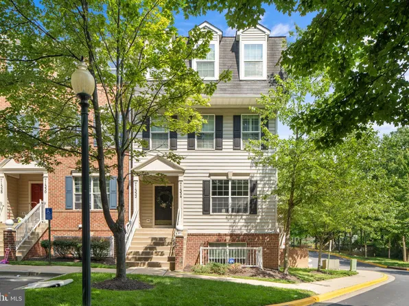 11334 King George Dr #11, Wheaton, MD 20902
