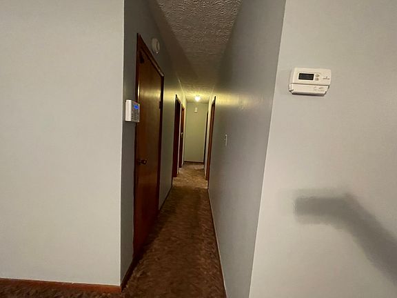 4th image of 518 Wood St