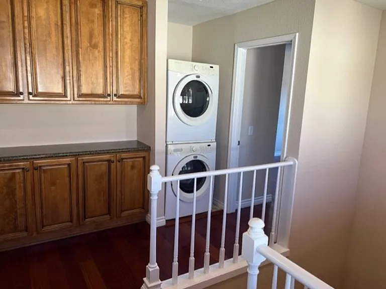 1940 Maple Ave #105 — Photo 17