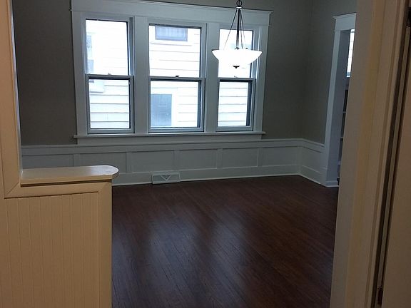 2nd image of 226 Tacoma Ave