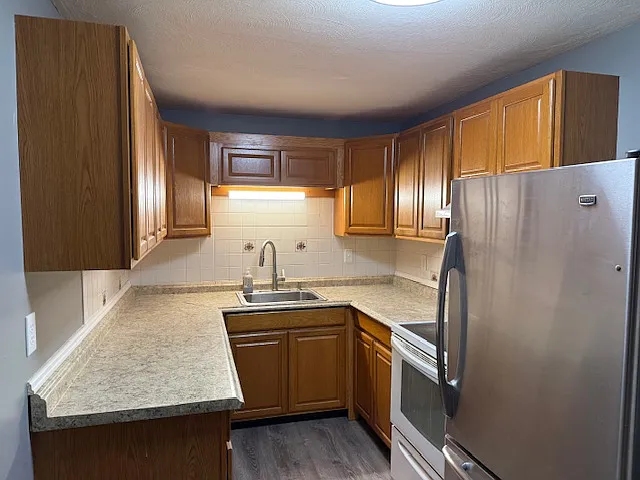 394 Metacom Ave #54 — Photo 2
