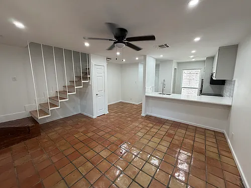 1205 Autrey St #5 Photo 1
