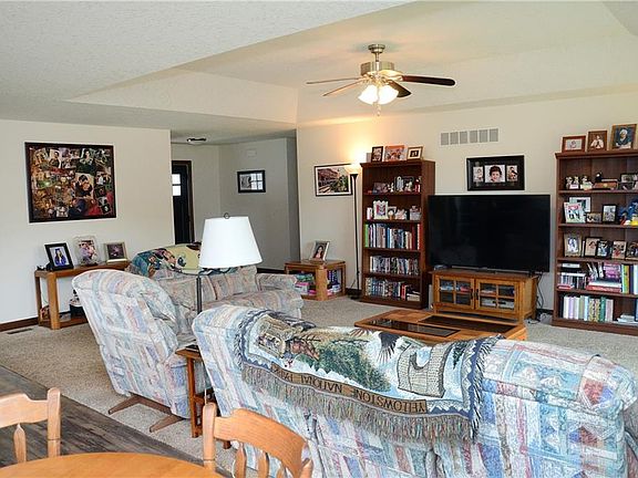 5th image of 5025 Brentwood Park
