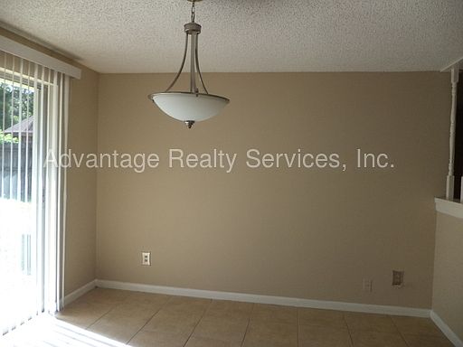 5th image of 16017 Sharewood Dr