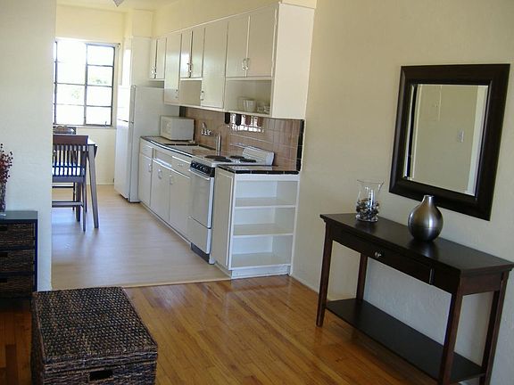 2nd image of 2821 SW 1st Ave APT 6