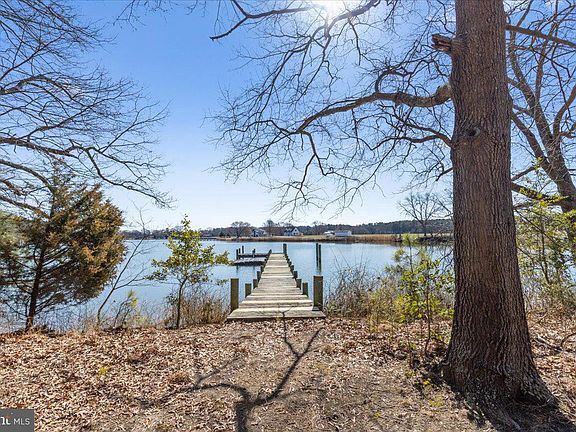 2nd image of 15235 Hatton Landing Dr