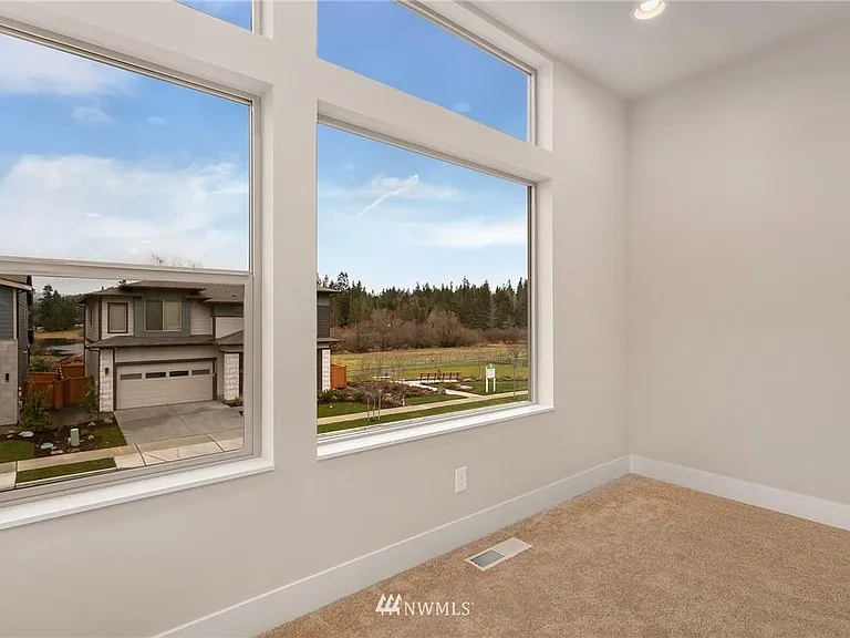 23526 SE 36th Ct — Photo 18