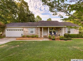 121 Oakcrest Rd, Huntsville, AL 35811