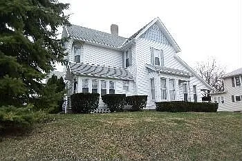 229 E Brown Ave photo 1
