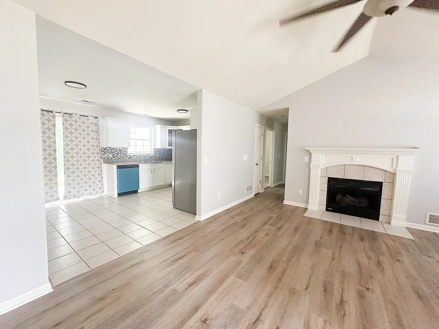 3 bed, 1268 sqft, $1,750 — Photo 4
