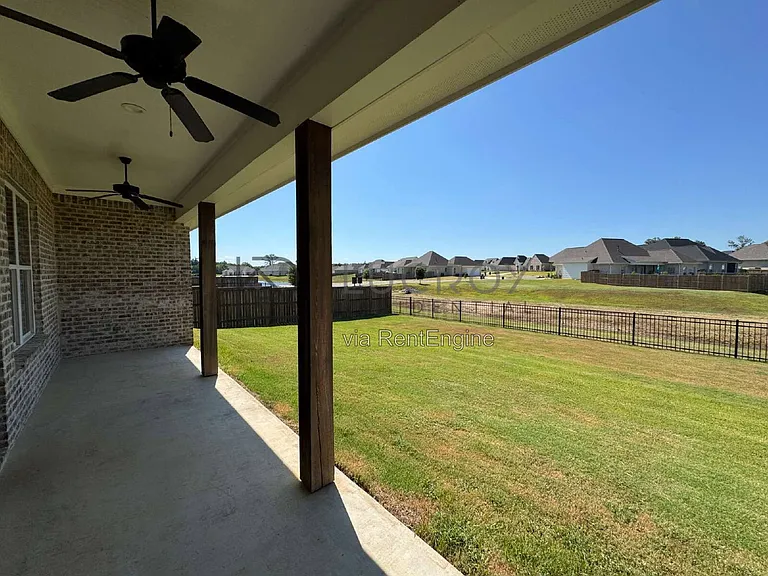 203 Baleigh Dr — Photo 15