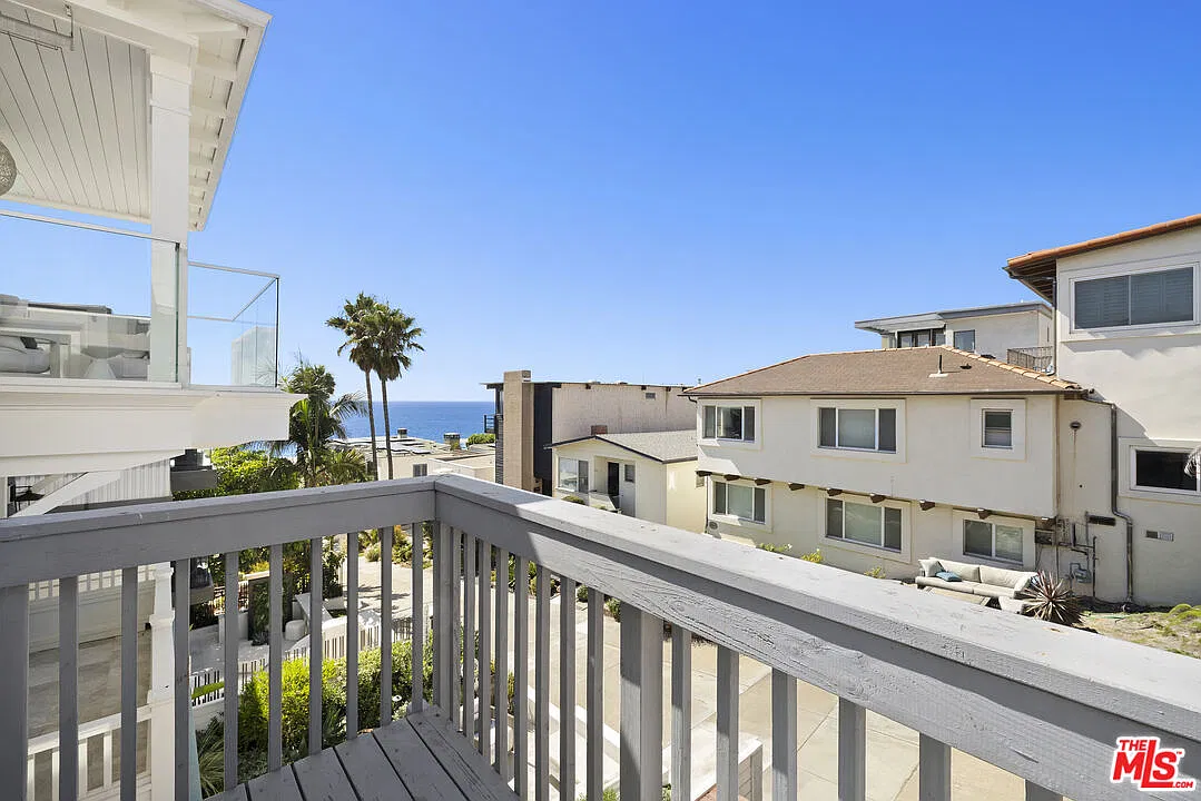 2 bed, 1.5 bath, $9,995 — Photo 3
