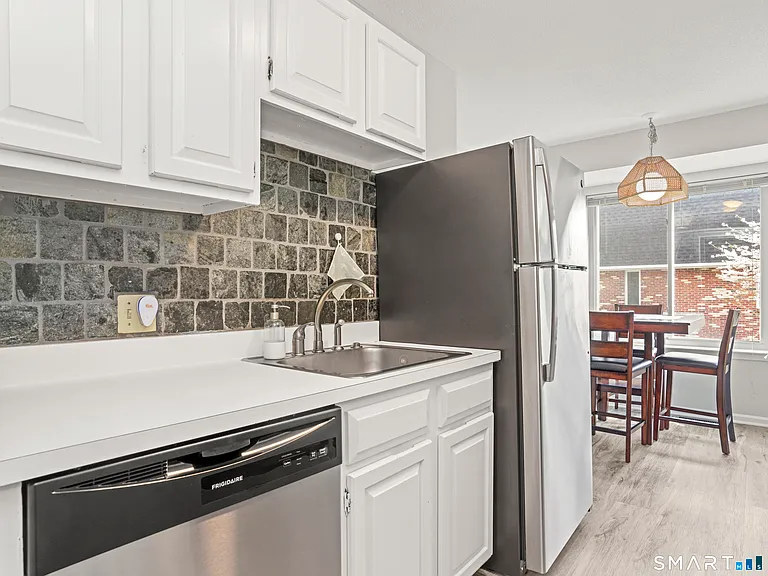 1611 Washington Blvd #2 — Photo 9