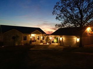 2925 E 22nd St, Des Moines, IA 50317