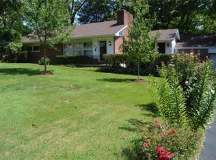 1422 Drayton Ave, Saint Louis, MO