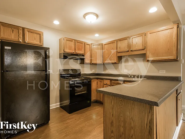 611 Oakwood Dr — Photo 9