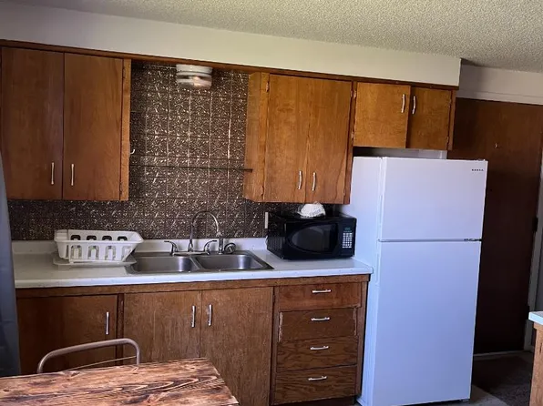 1131 Walnut St, Kemmerer, WY