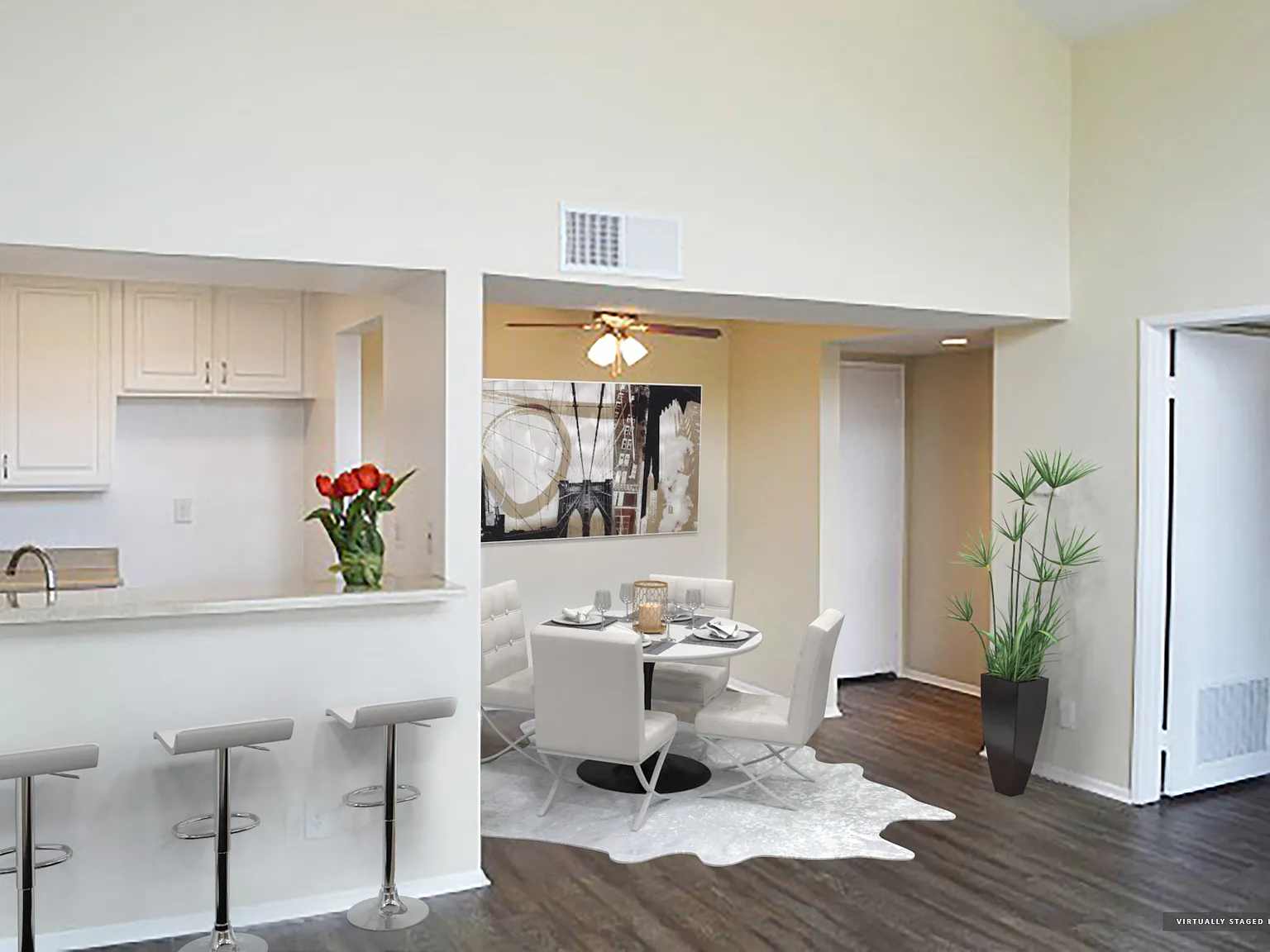 Burbank Village Apartments — Photo 1