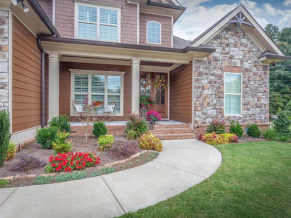 Exterior_Front Porch