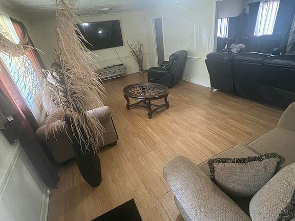 3rd image of 260 S Canton Club Cir