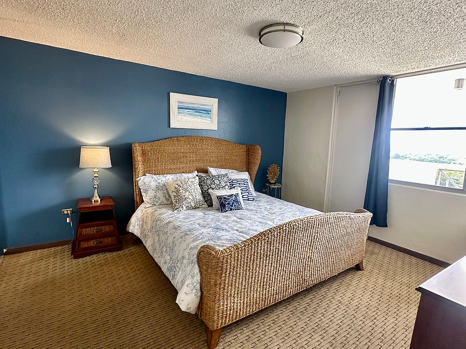 2nd image of 3001 Plaza Del Mar Cond Isla Verde Ave #20