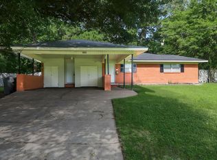 1005 Allendale Dr, Lufkin, TX 75904