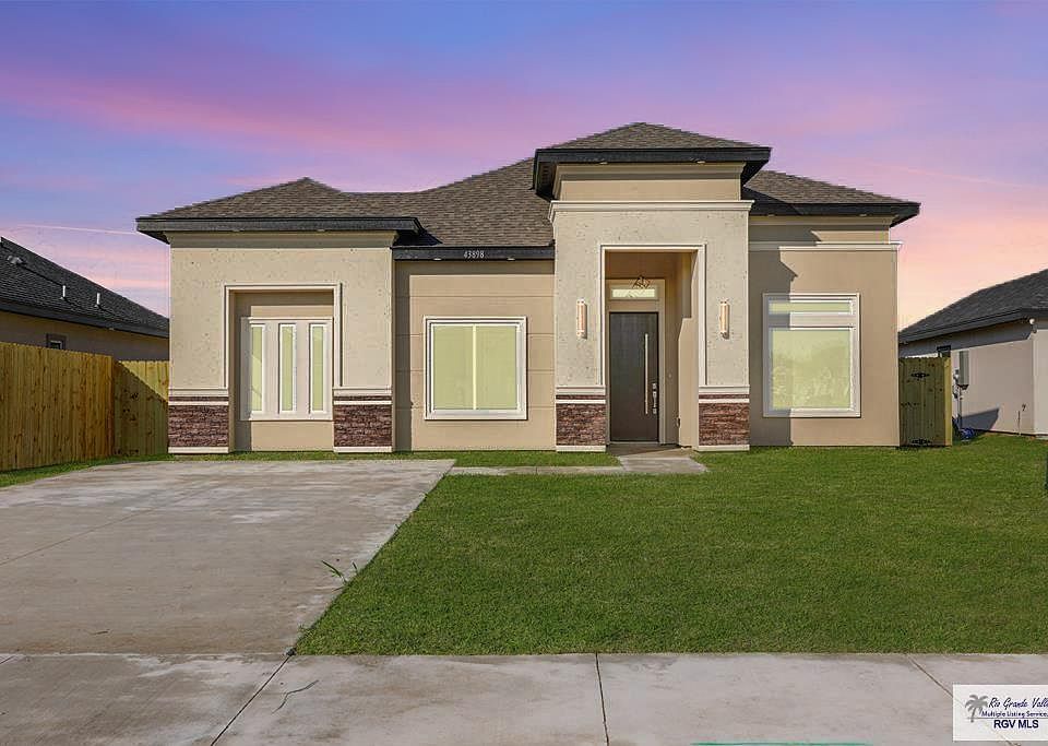 1st image of 43898 Red Valley Ave