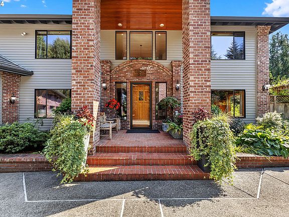 4th image of 10418 NE 163rd Cir