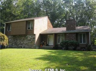 53 Breezy Corners Rd, Portland, CT 06480