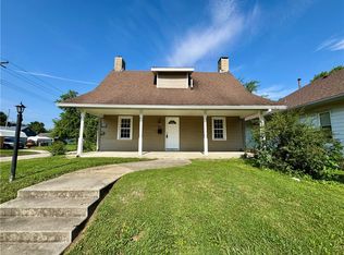 801 N 20th St, Mattoon, IL 61938