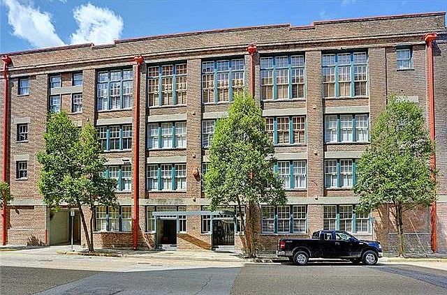 1st image of 1111 S Peters St APT 310