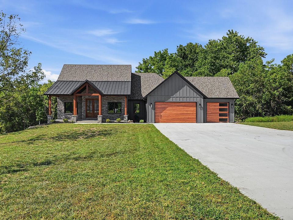 1st image of 303 Crystal Valley Road