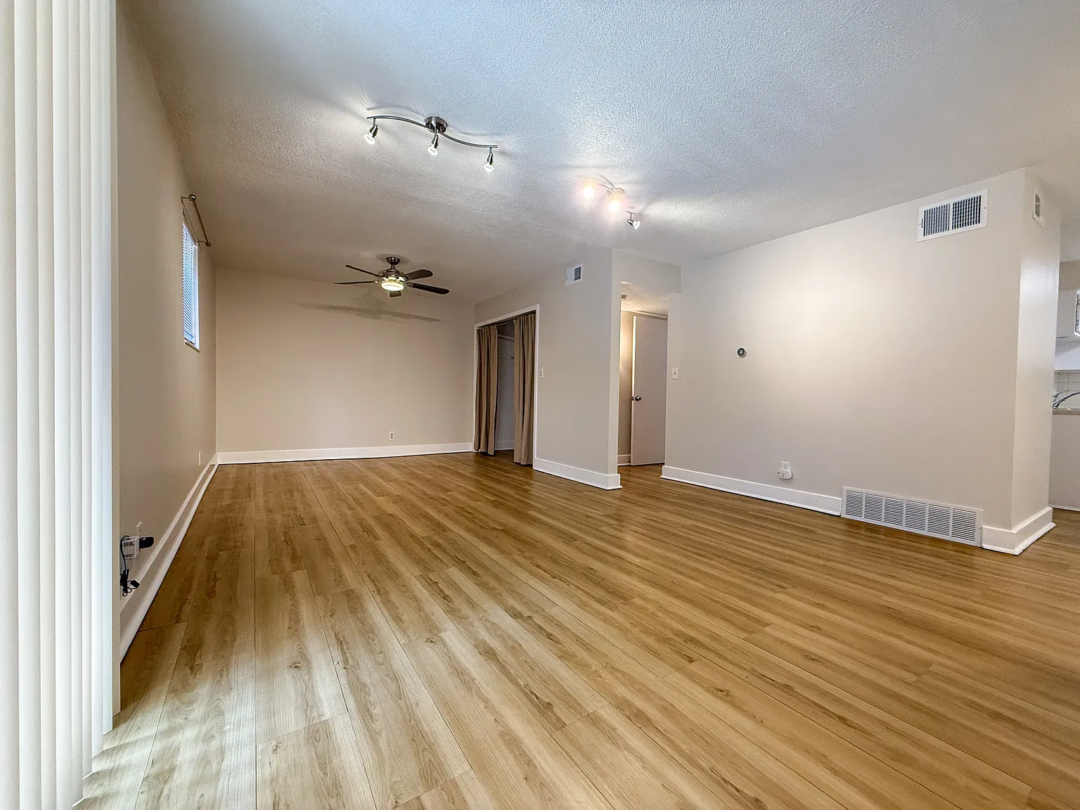 4333 Jarboe Street — Photo 3