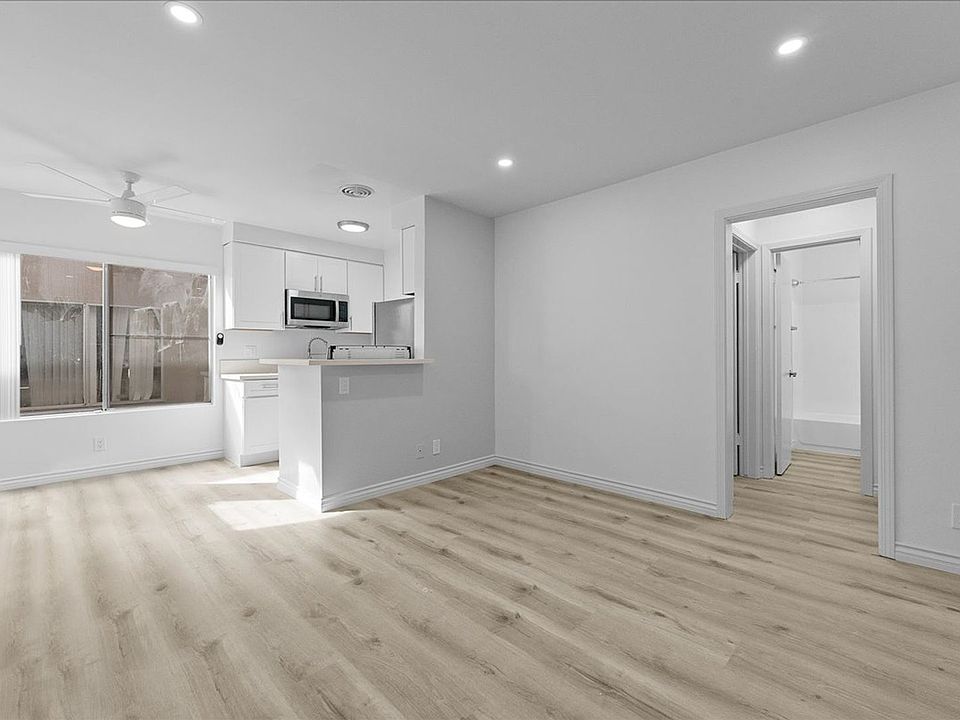 1st image of 12761 Pacific Ave Unit 5