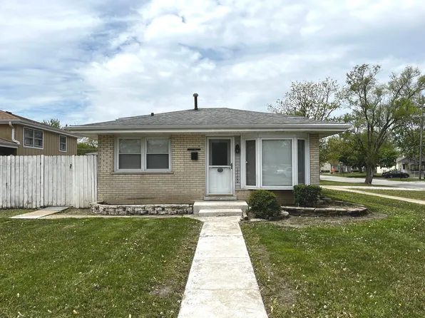 15100 Avers Ave, Midlothian, IL 60445