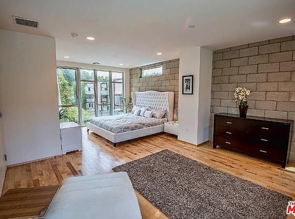 4th image of 3450 Cahuenga Blvd W APT 203